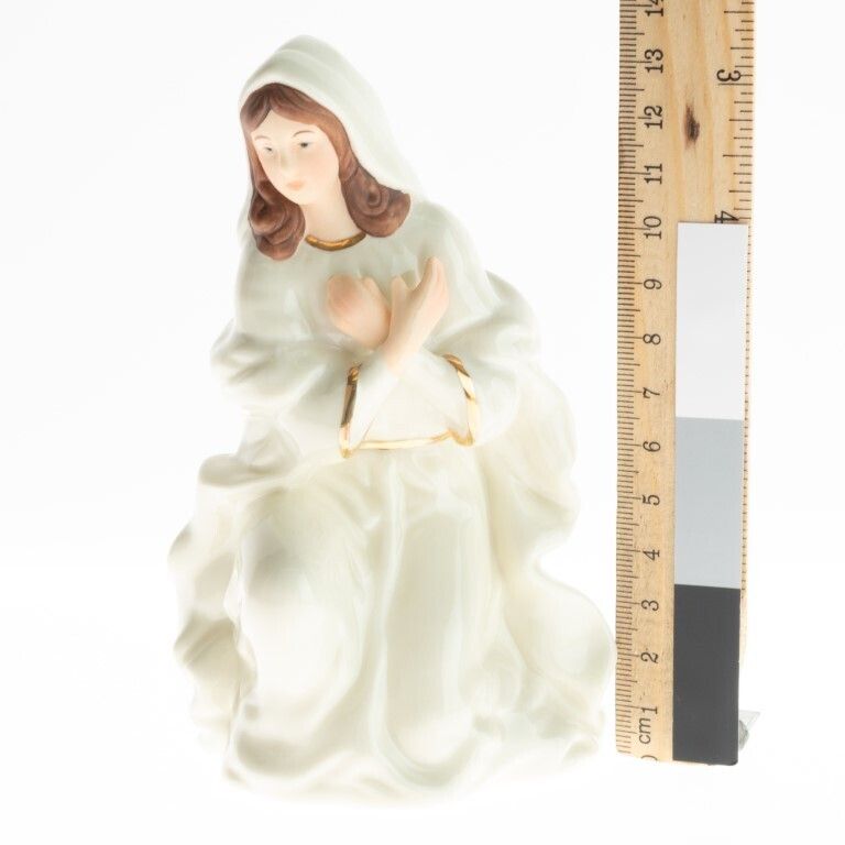 Belleek Irish Gilt Pottery Ceramic Porcelain Nativity Figure photo Home Decor
