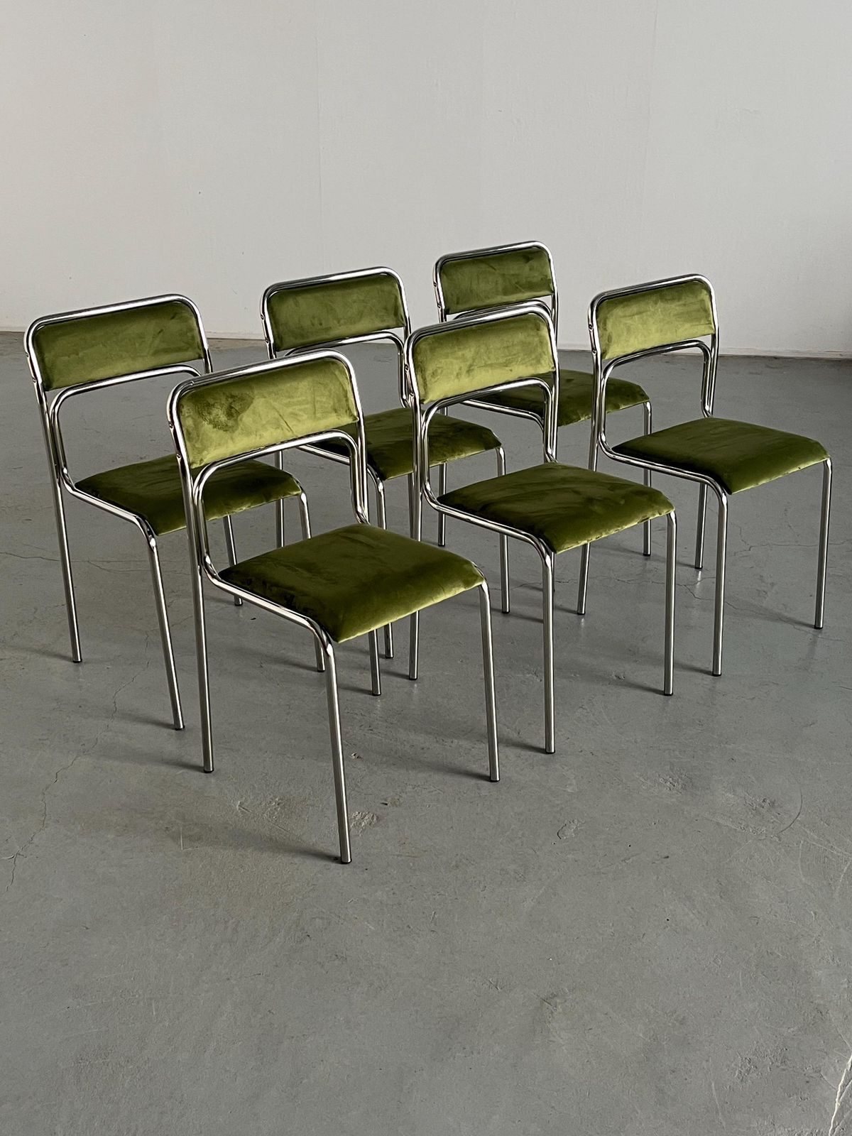 Set Of 6 Bauhaus Chrome Tubular Steel And Green Velvet Chairs / 80s Italian Modernist Stackable Dining Chairs photo for sale