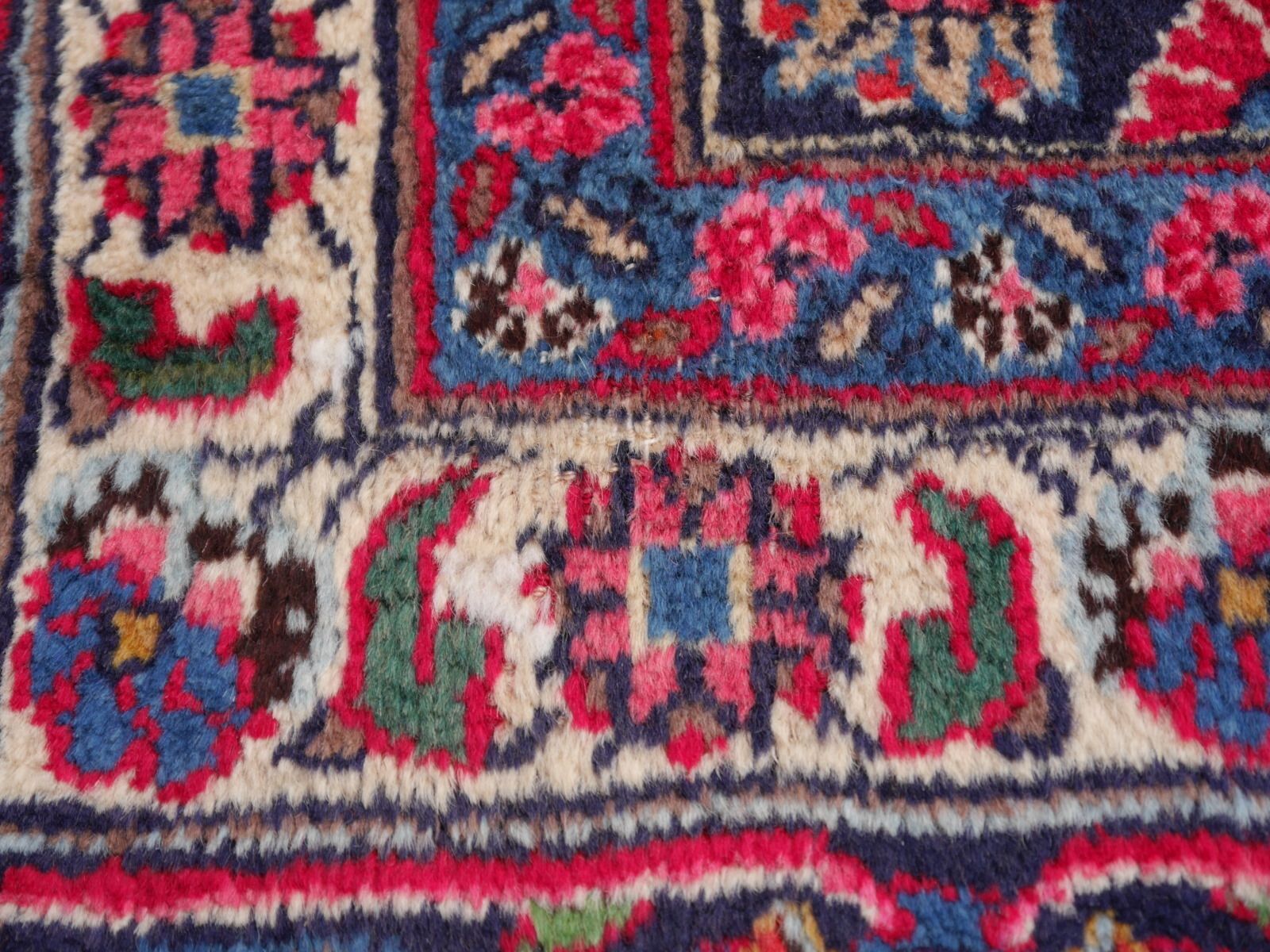 photo furniture Fine Hand Knotted Vintage Statement Wool Rug 392 X 291 Cm