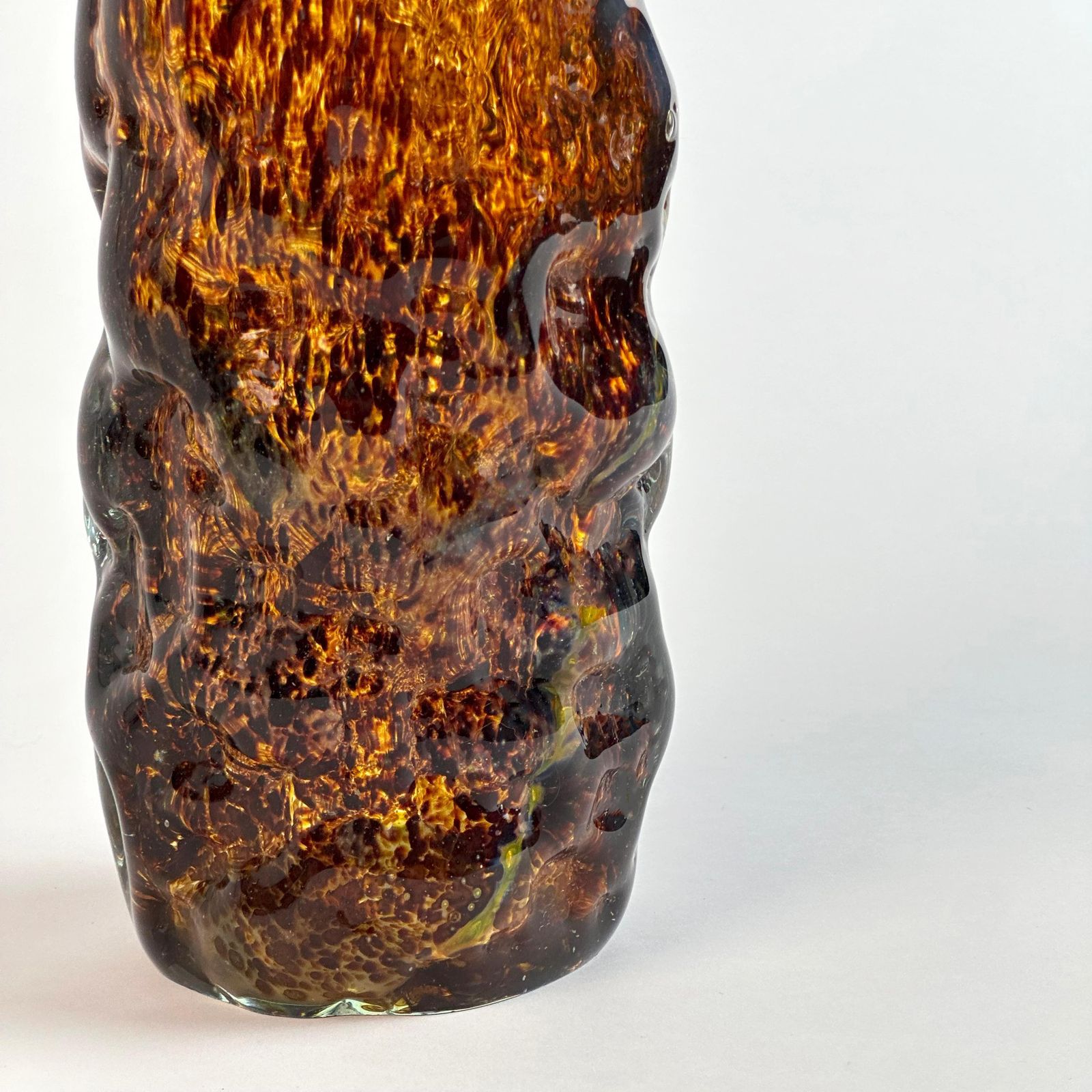 photo furniture Mdina Glass Bark Textured Vase With Tortoiseshell Effect, Malta 1970s