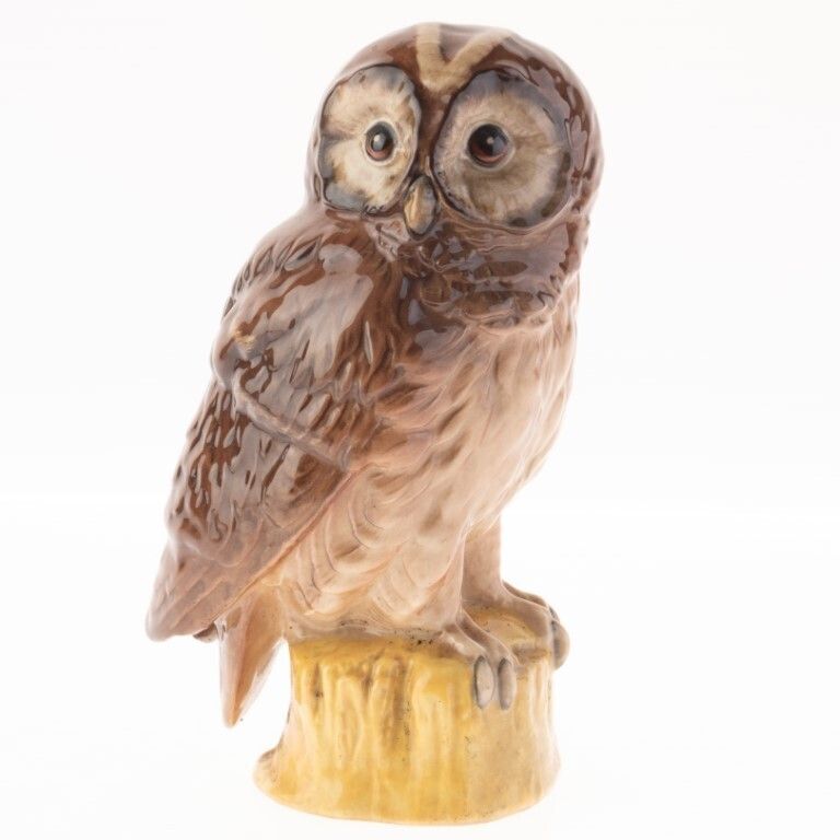 Royal Doulton English Porcelain Tawny Owl Scotch Whisky Figure