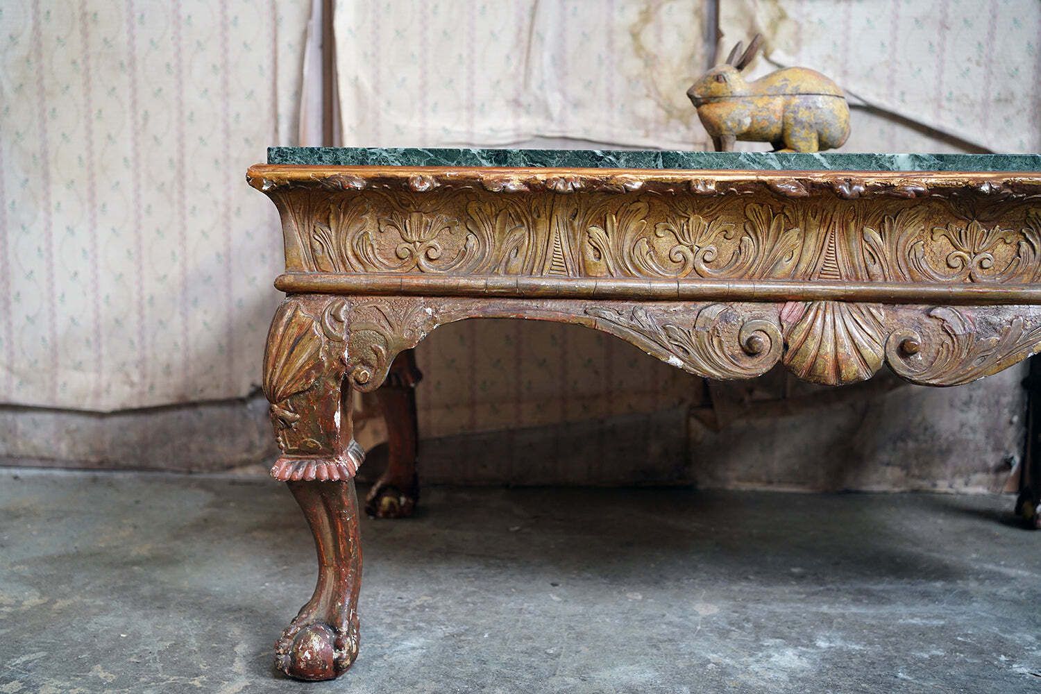 A George II Marble Topped Giltwood & Gesso Low Table C.1740