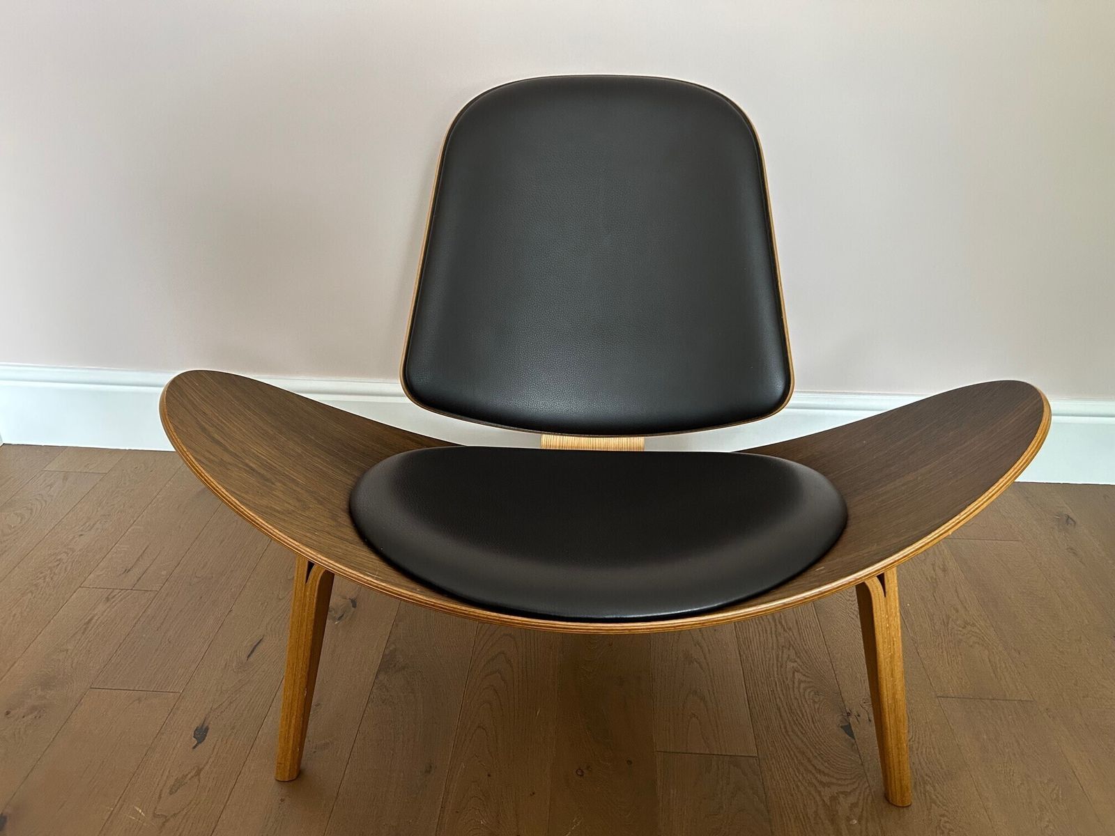 Original Hans J. Wegner For Carl Hansen & Sons Ch07 Shell Chair photo for sale