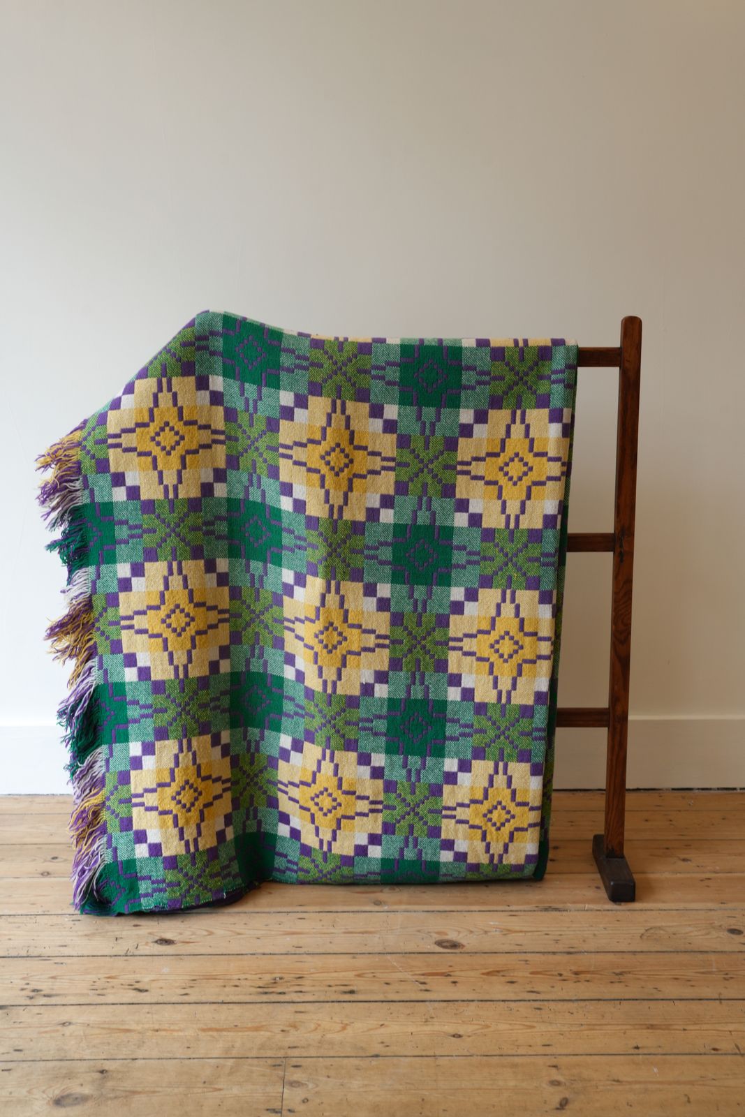 Very Large Traditional Welsh Blanket (Green / Purple) photo Textiles