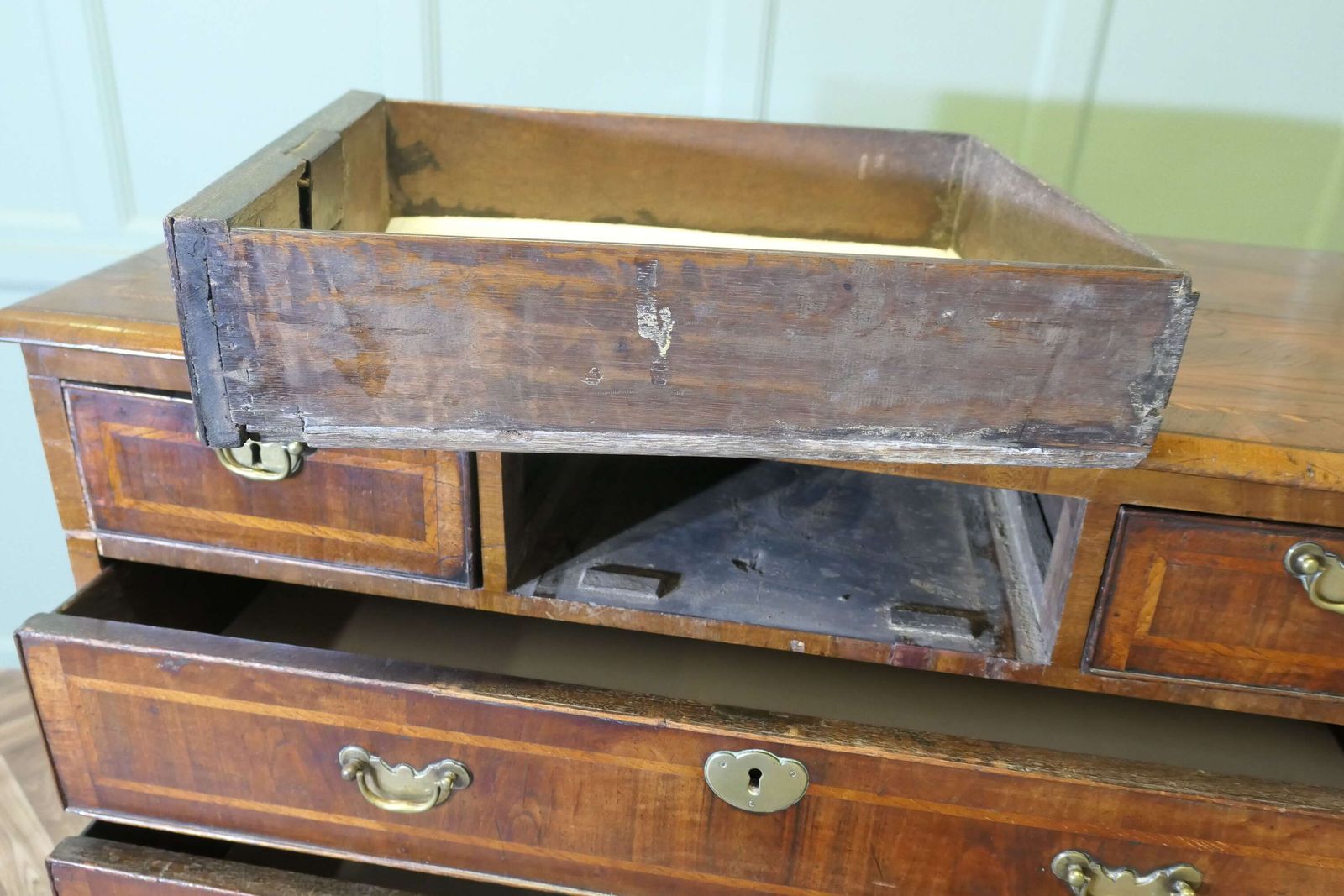 18th Century Inlaid Walnut And Satinwood Chest Of Drawers photo buy