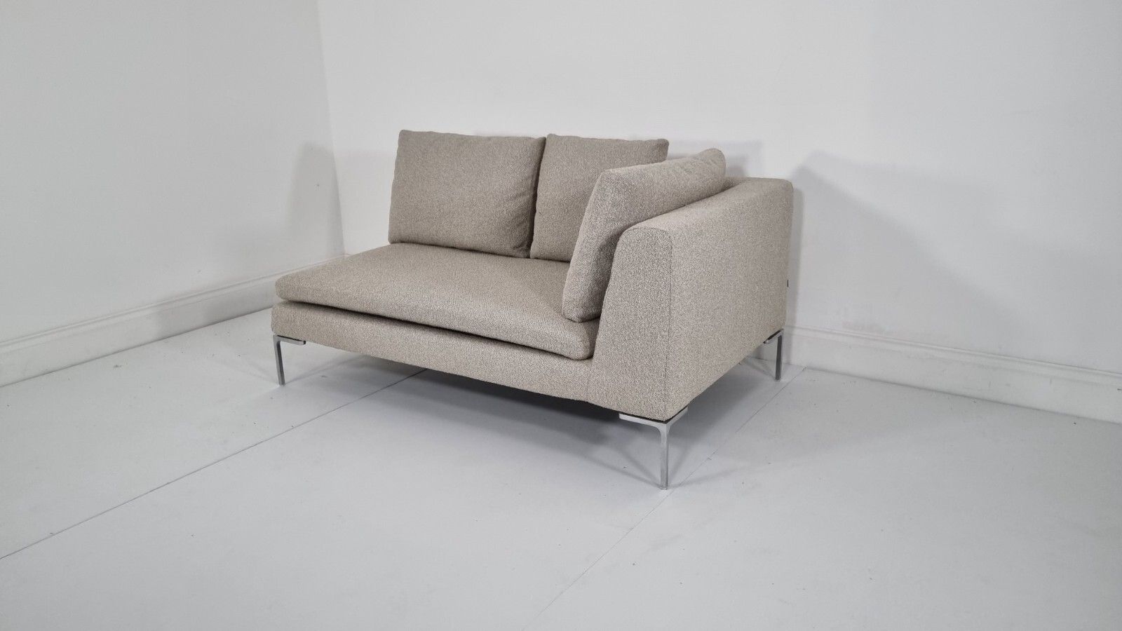 Bb Italia Charles Day Bed In Luxurious Grey Boucle Fabric, Impeccable Condition photo vinterior