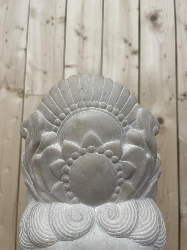 Tête De Bouddha Chinois Guanyin En Marbre photo for sale