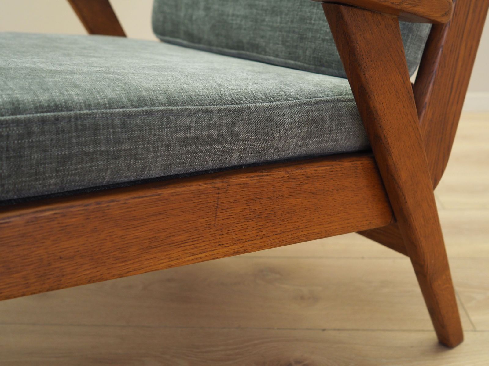 photo vinterior Oak Armchair, Danish Design, 1970s, Production: Denmark