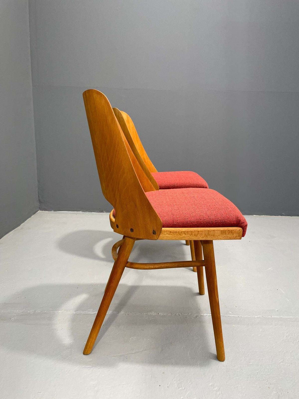 Pair Of Ton Model 514 Dining Chairs – Radomír Hofman, 1960s photo 510.0