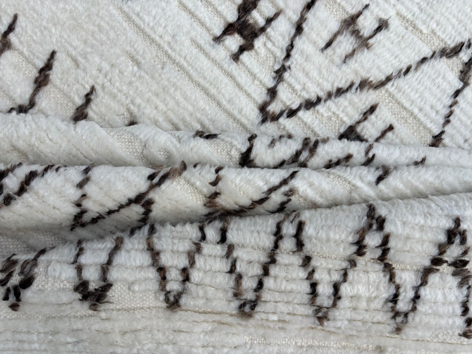 275x365 Cm Hand Knotted Moroccan Berber Rug. Vintage Beni Ourain Carpet. 100% Natural Un Dyed Wool. 9x12 Ft photo vinterior