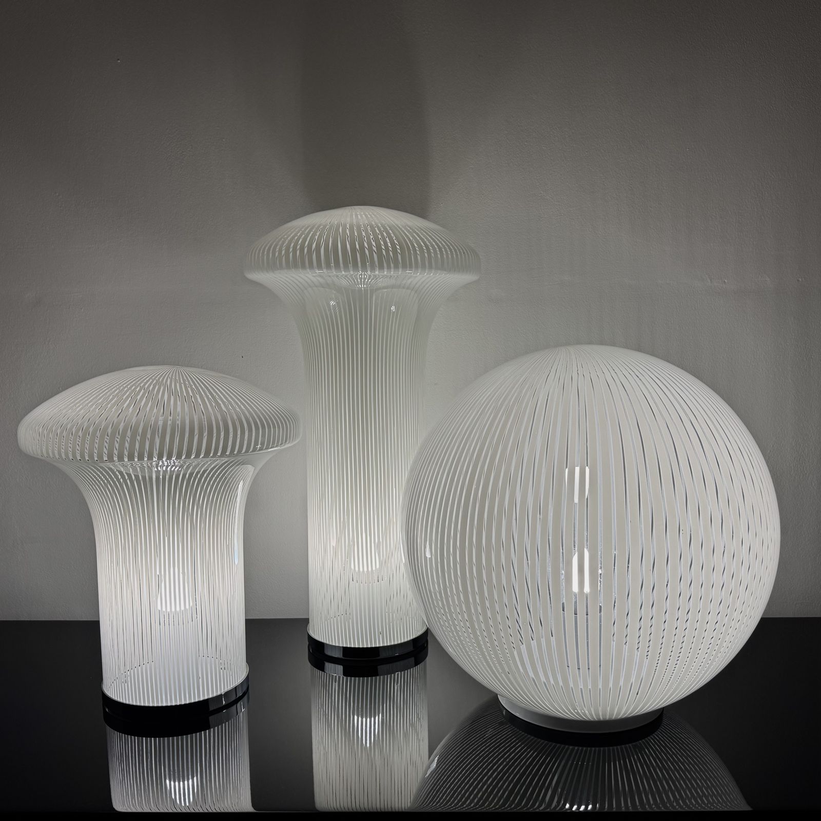 A Classic Boletus White And Clear Murano Glass Lamp.  Designed By Mario Ticco For Venini In 1971. photo vinterior