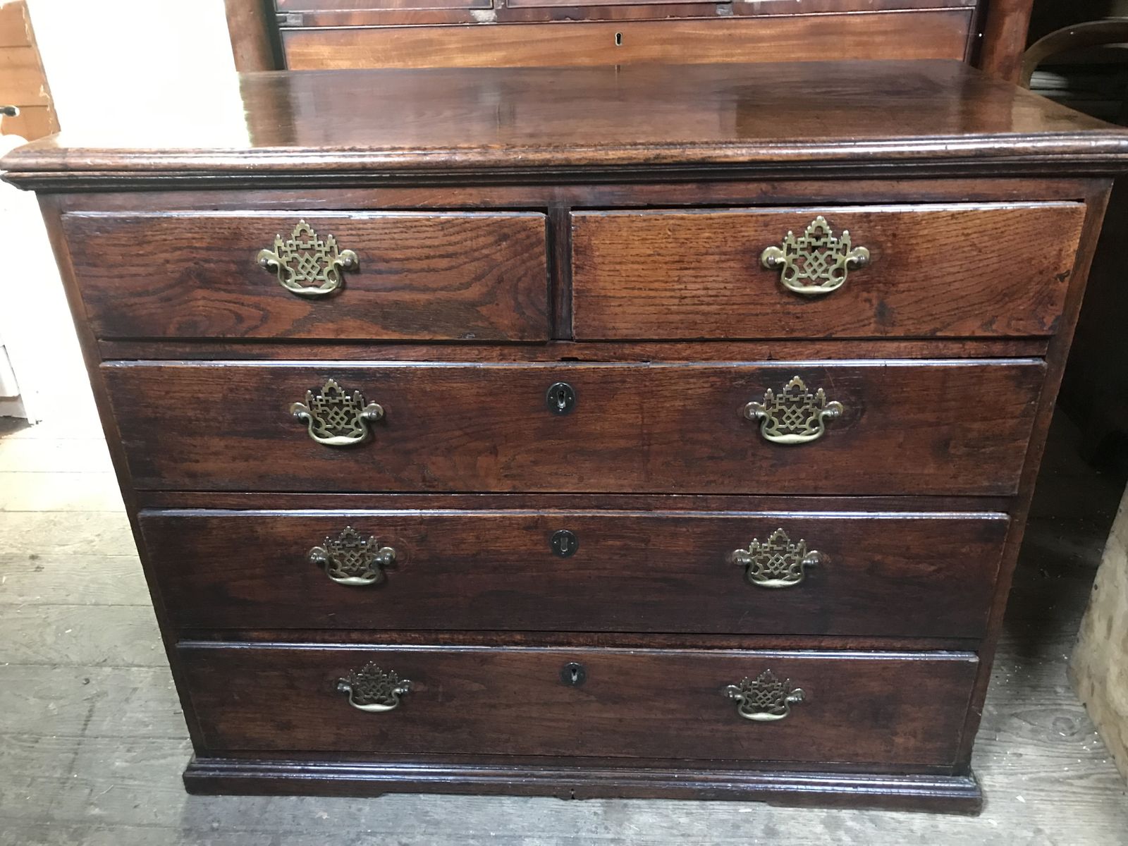 18th Century Oak Chest Of Drawers. photo vintage