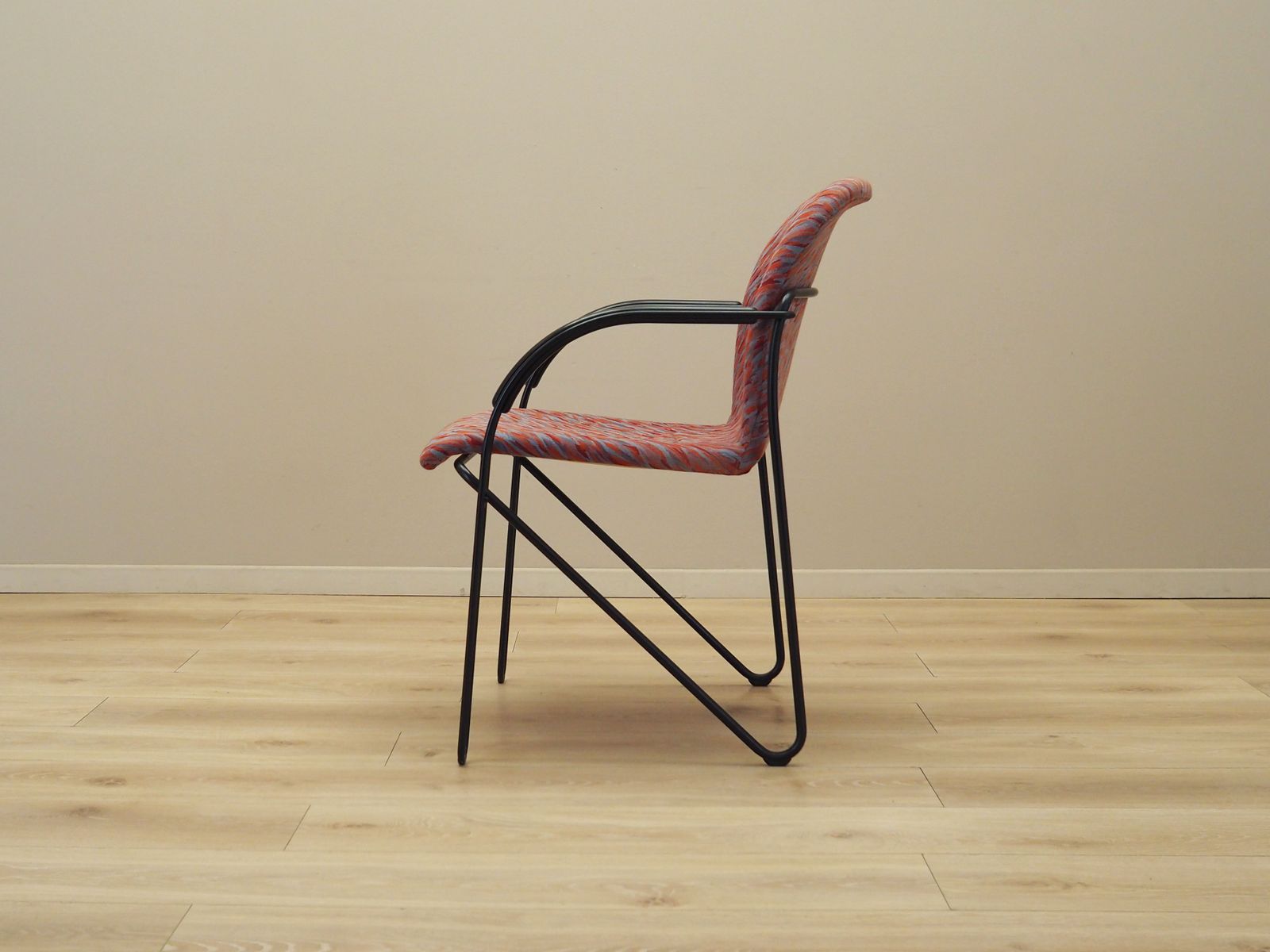 photo vintage Set Of Four Chairs Italian Design 1980s Production Italy