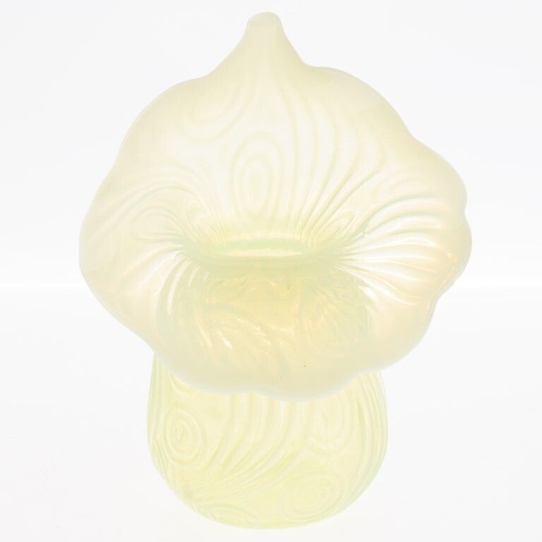 Antique Victorian Jack In The Pulpit Vaseline Uranium Glass Vase