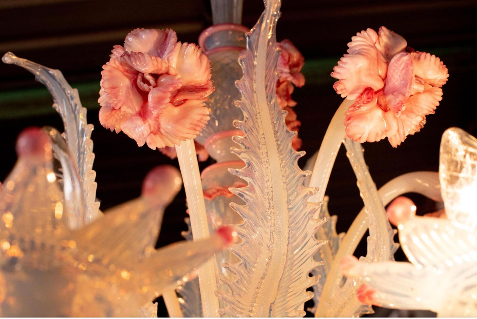 photo vintage Stunning Trio Light Blue And Pink Venetian Chandeliers, Murano, 1950s