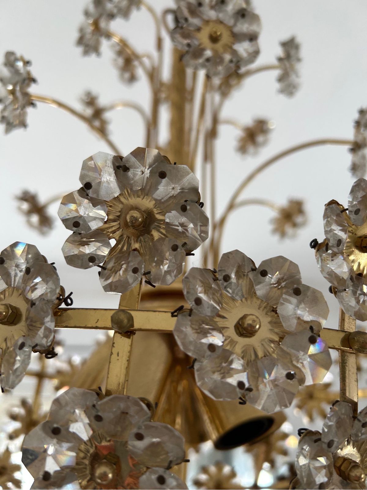 Sparkling Floreal Murano Chandelier, 1980's photo Lighting