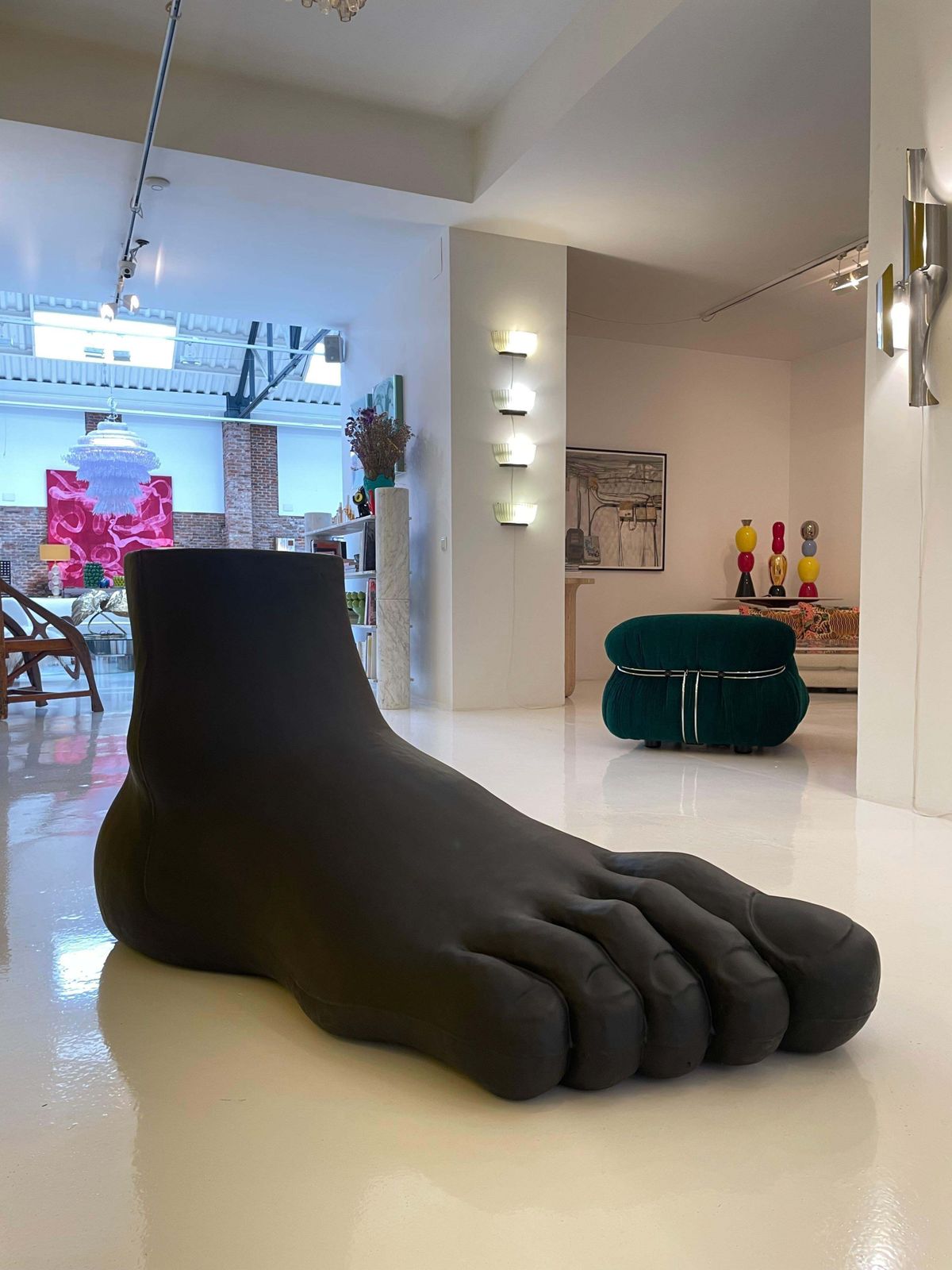 Furniture Original Sculpture / Seat Mod Up7 Designed By Gaetano Pesce, B&B Italia photo