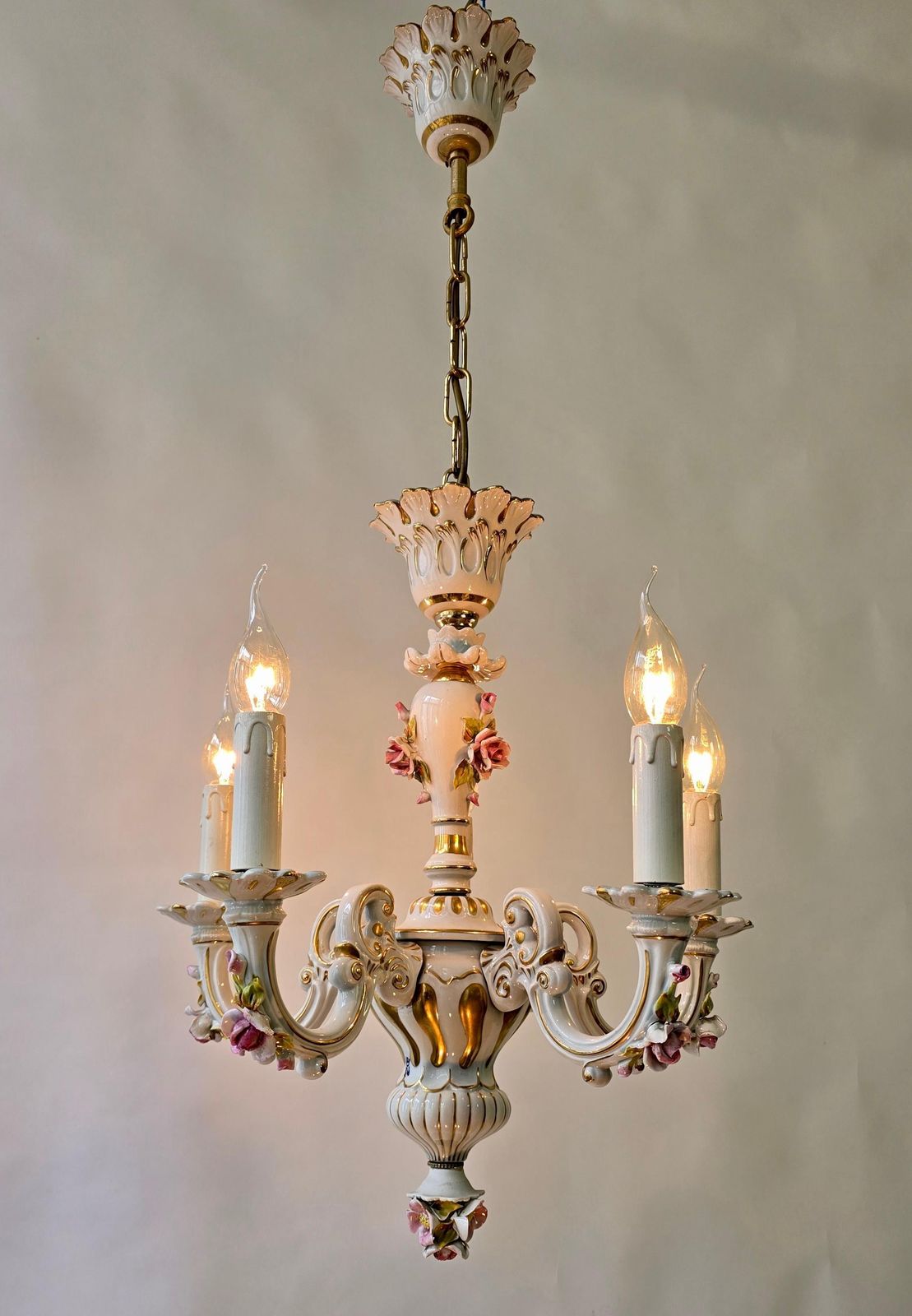 Elegant Italian Mangani Porcelain Chandelier – 5 Light, 1970s photo Lighting