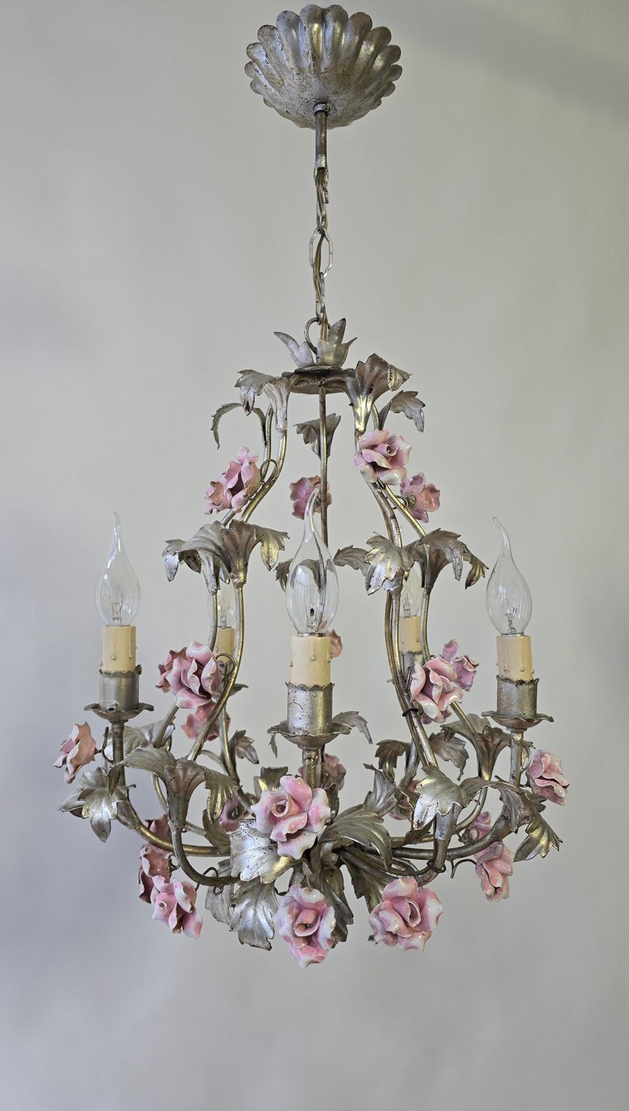 Set Of Two Chandeliers With Porcelain Roses photo furniture