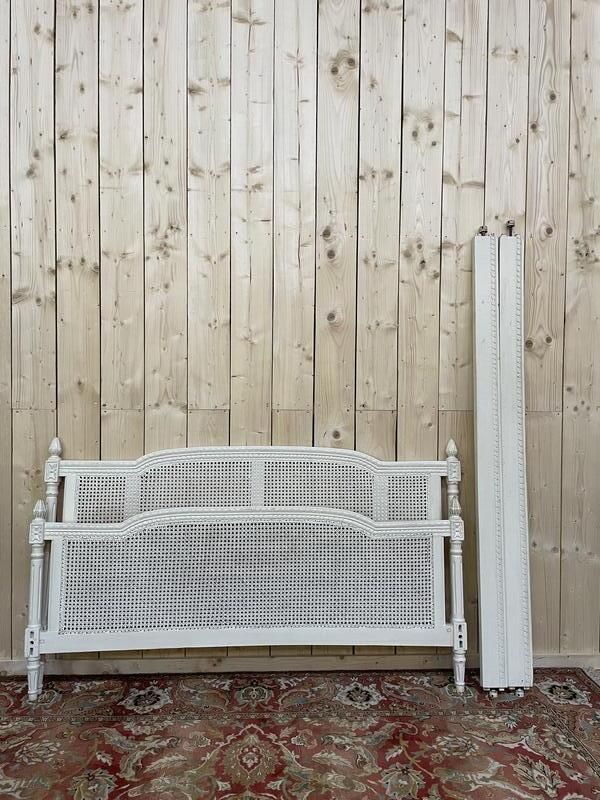 Lit En Cannage Et Peint De Style Louis XVI 200/180 Cm