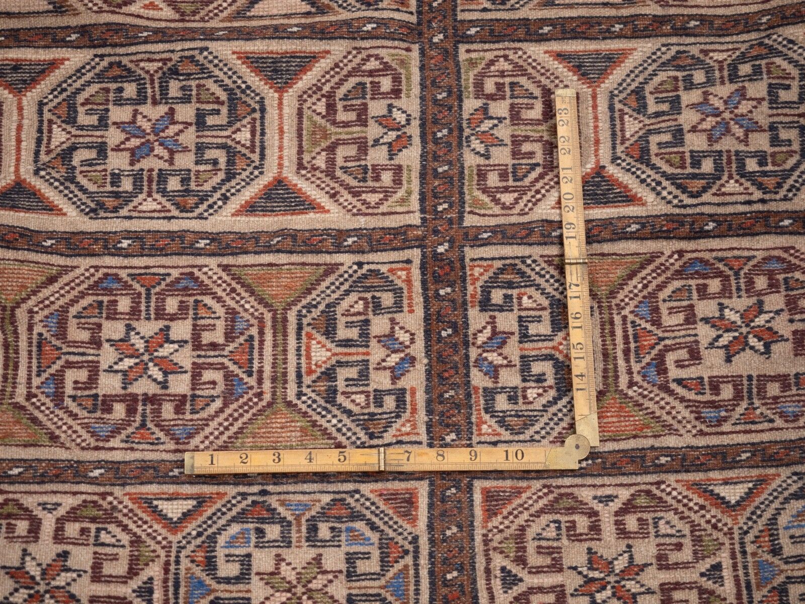 photo vintage Vintage Afghan Tribal Part Kilim Handwoven Wool Rug 218 × 129 Cm ( 7'2" × 4'3" Handmade Flat Weave Wool Carpet)