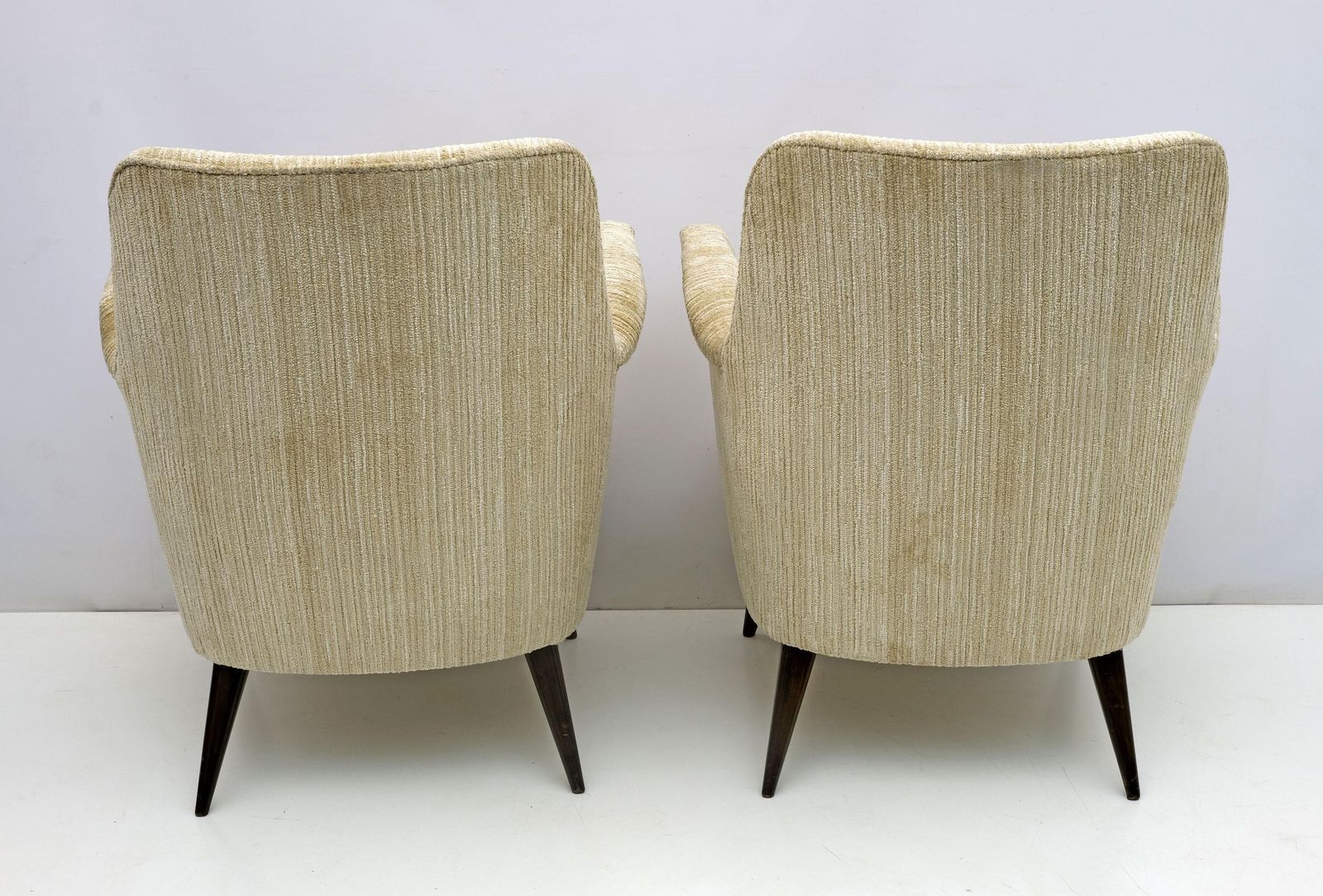 photo furniture Pair Of Nino Zoncada Mid Century Modern Chenille Velvet By Cassina Armchairs 50s