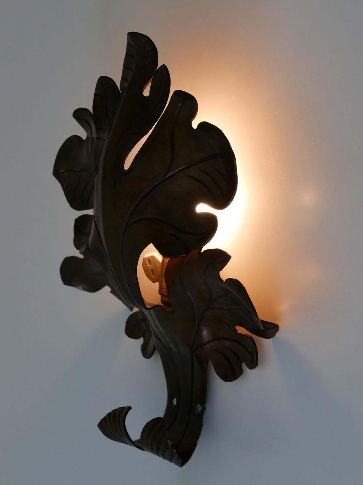858.0 Lovely Mid Century Modern Brass Oak Leaf Sconce Or Wall Lamp Germany 1960s photo