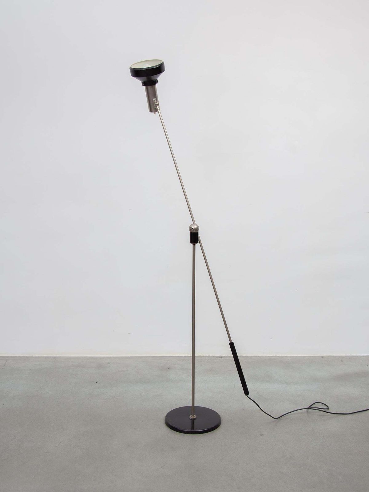 Rare "Magneto" Floor Lamp Designed By H. Fillekes For Artiforte, 1956, Holland photo furniture