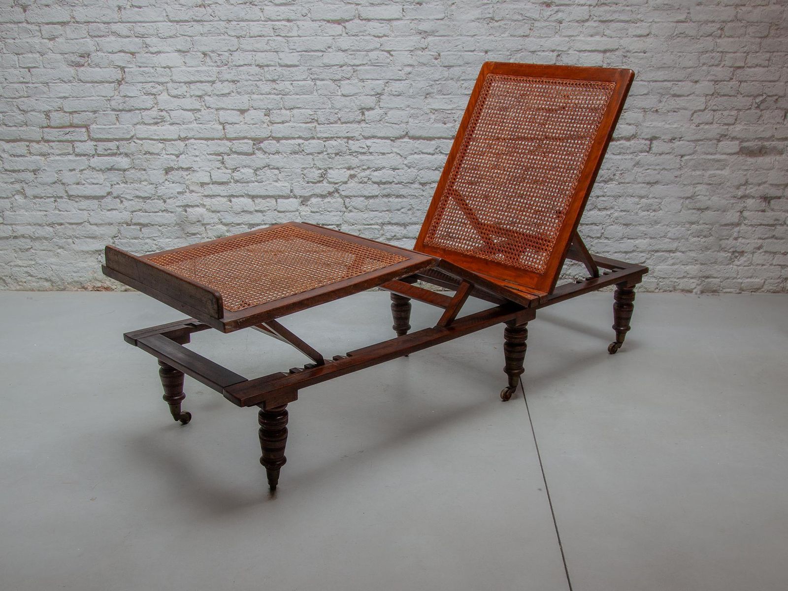photo furniture Antique Exotic Folding & Adjustable Daybed "British Campaign Furniture" London