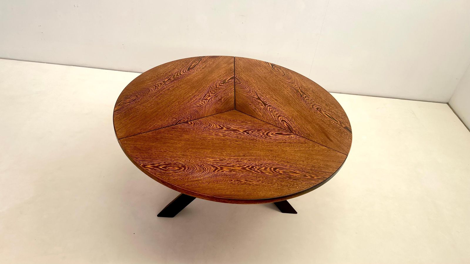 Martin Visser   Round Wengé Table photo vintage