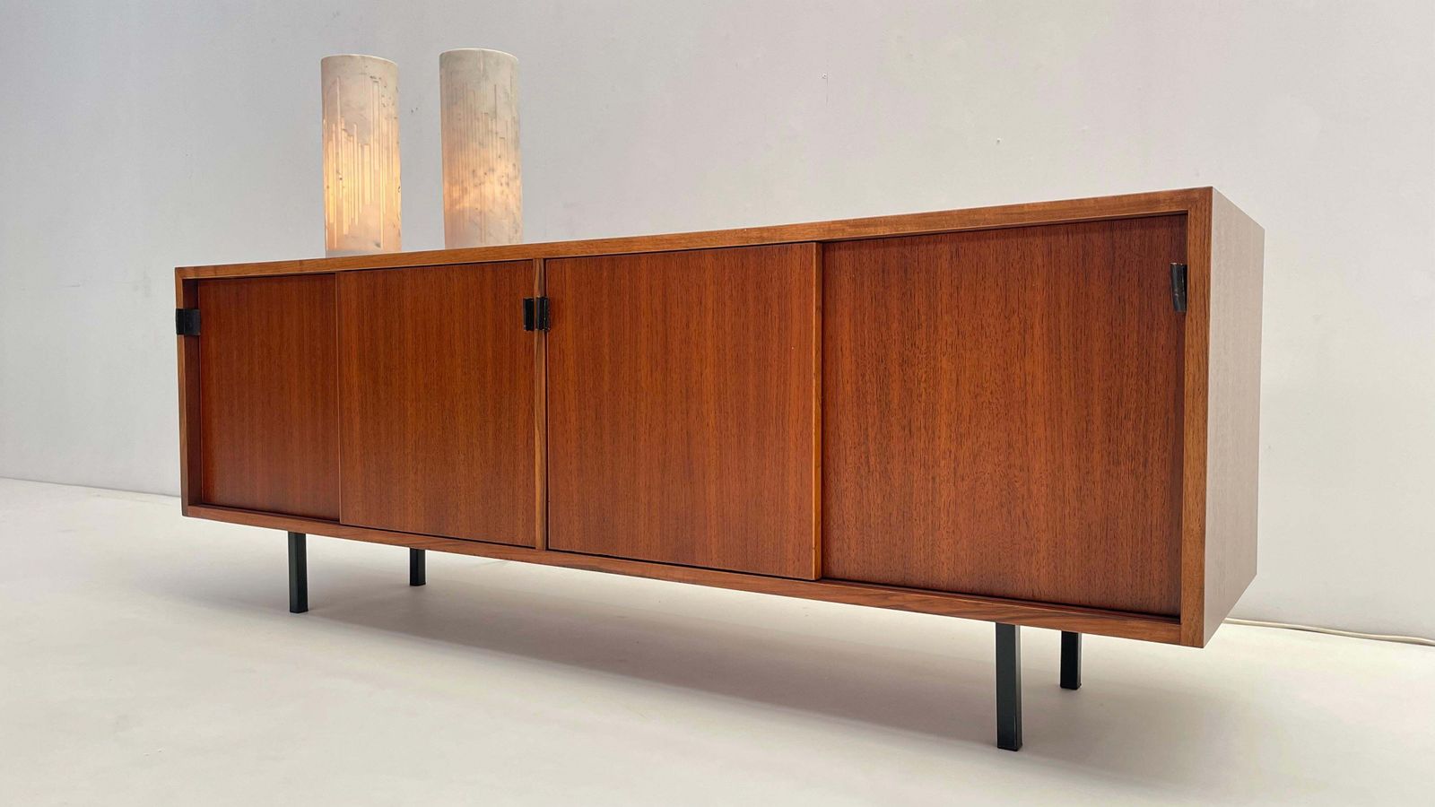 Giancarlo Patuzzi For Gruppo Np2   Pair Of Table Lamp "Cilindro Luminoso" photo Lighting