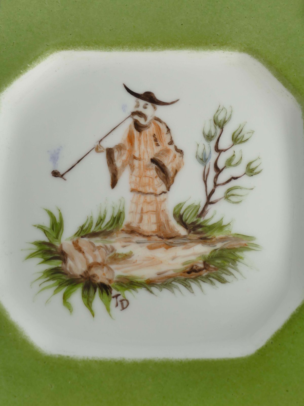 Handpainted Green And Gold Porcelain Ashtray With Chinoiserie Smoking Motif photo 133.0
