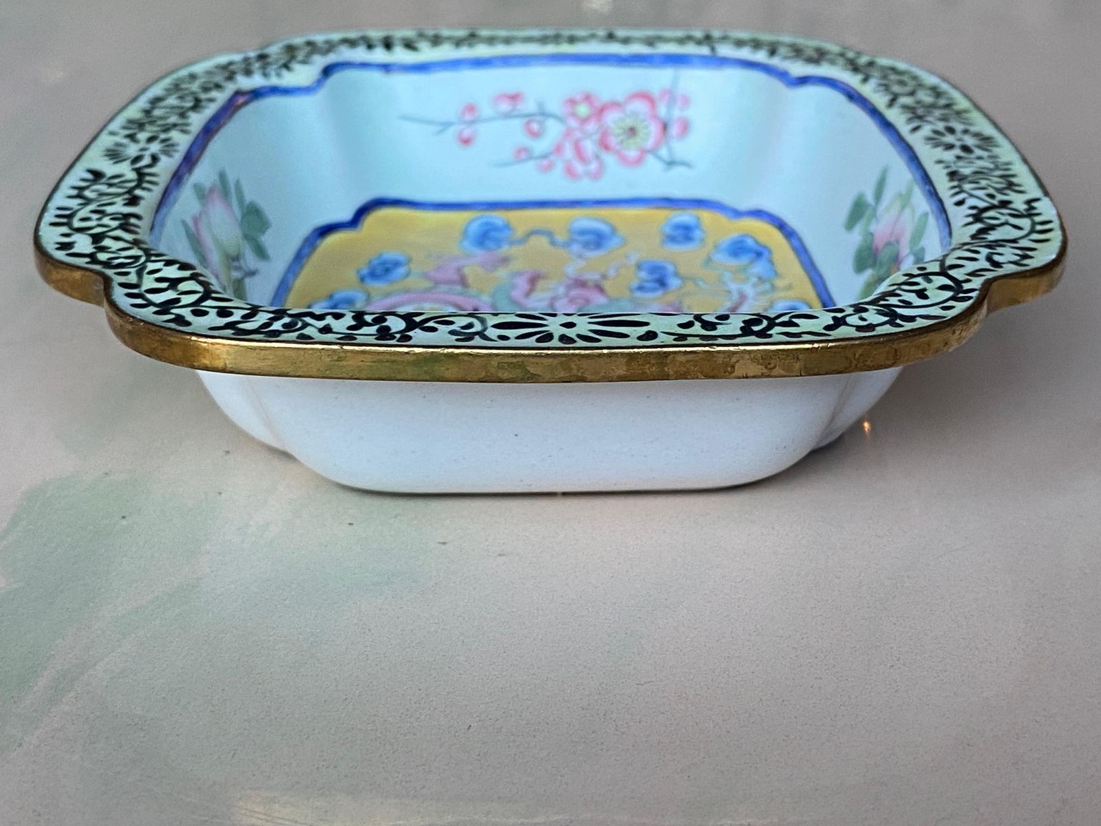 photo furniture Qianlong Period Canton Enamel Square Dish With Dragon, China Late 18th Century