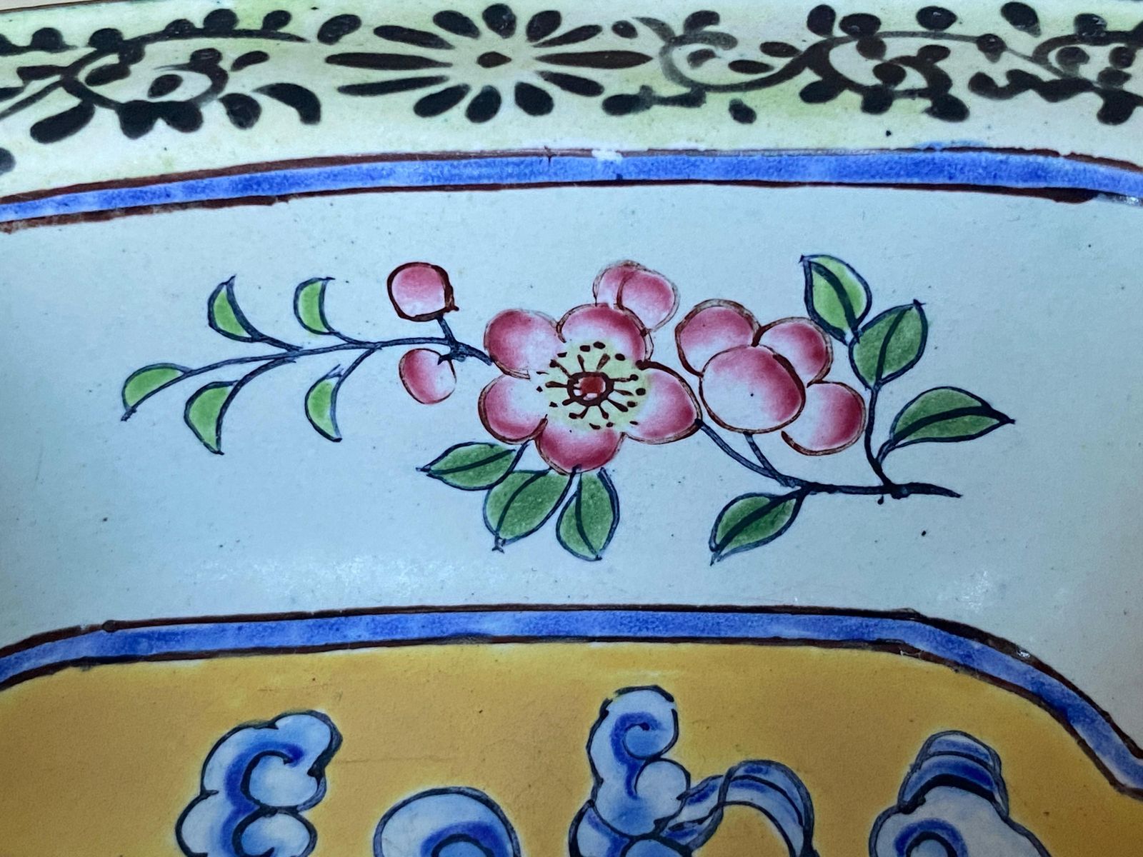 732.0 Qianlong Period Canton Enamel Square Dish With Dragon, China Late 18th Century photo