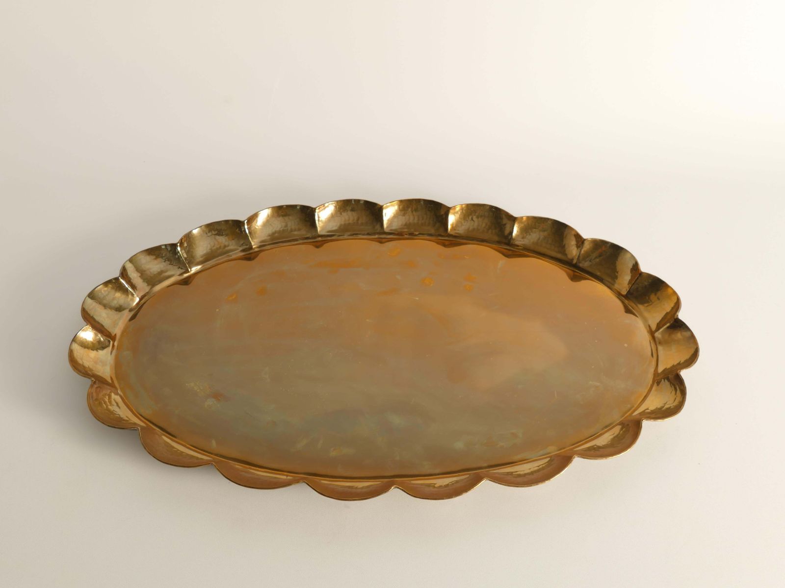photo vinterior Hollywood Regency Oval Brass Tray By Arvid Johansson, Arvika Konstsmide, Sweden
