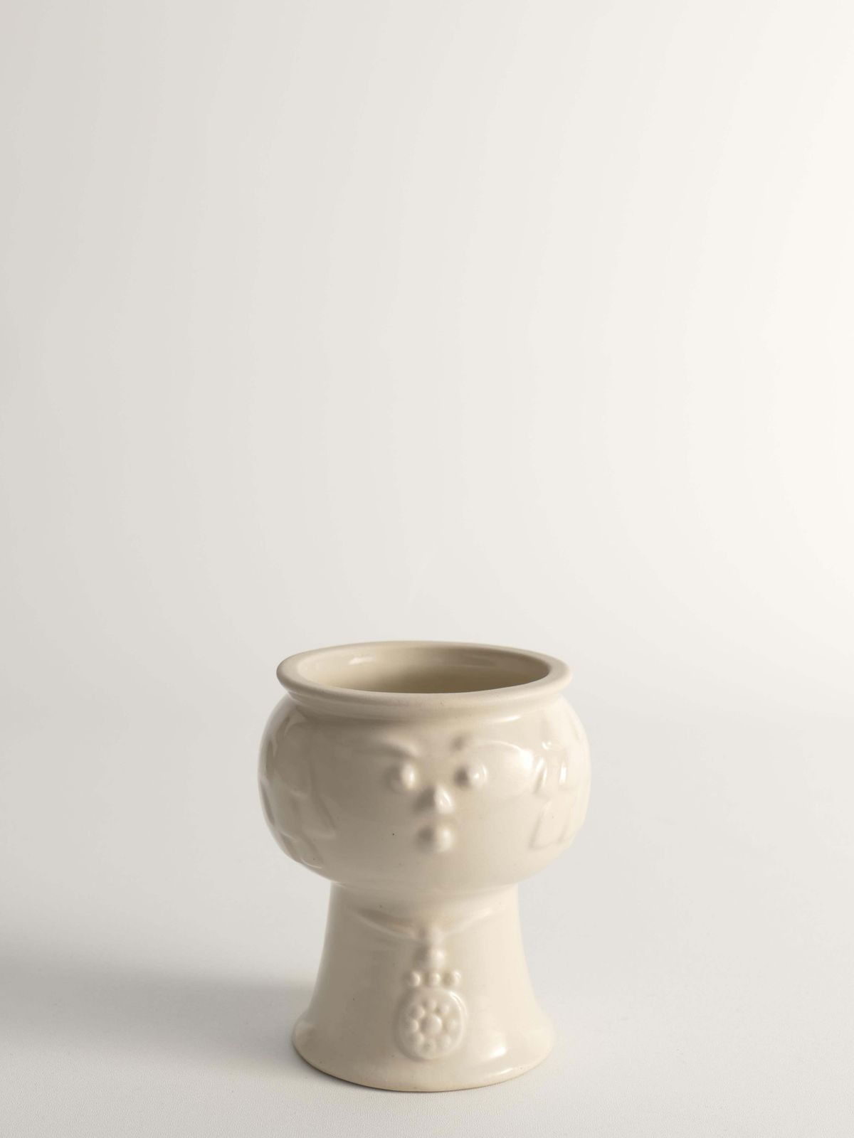 Scandinavian Modern White Porcelaine Face Vase By  Ancher Iversen, Aida, Denmark photo furniture