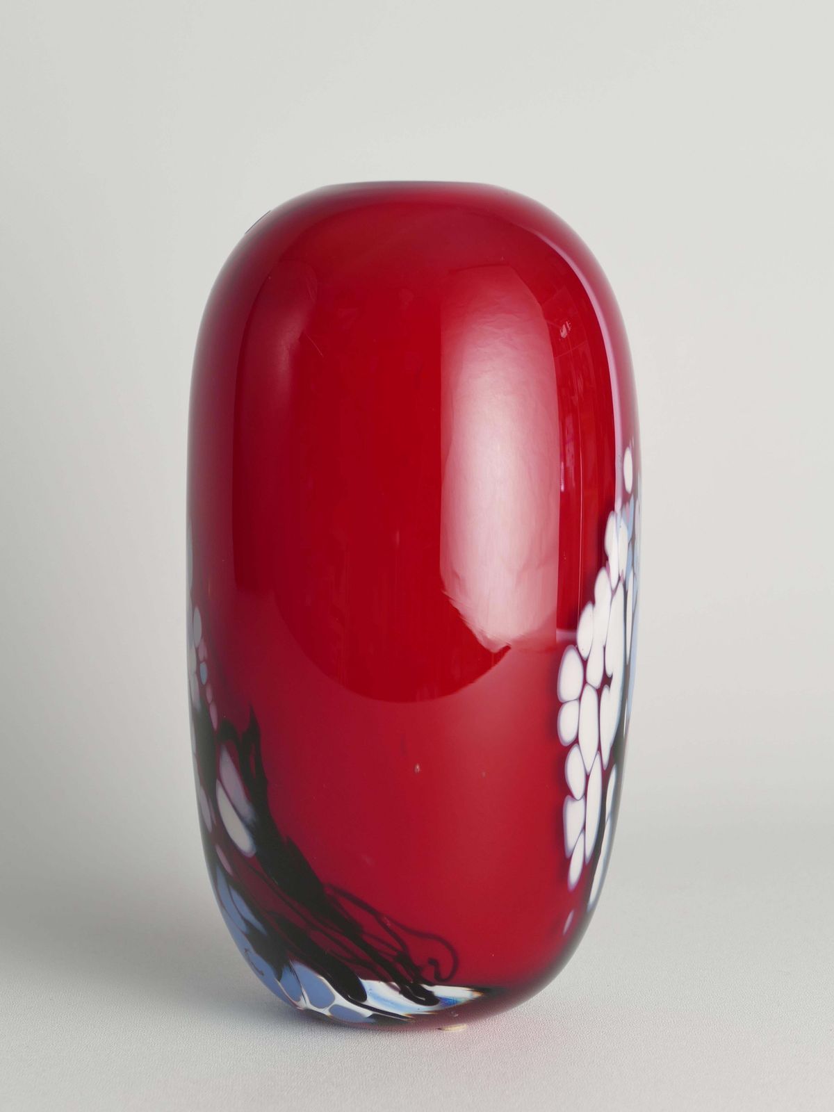 Unique Cherry Red Art Glass Vase By Mikael Axenbrant, Sweden 1990 photo vinterior