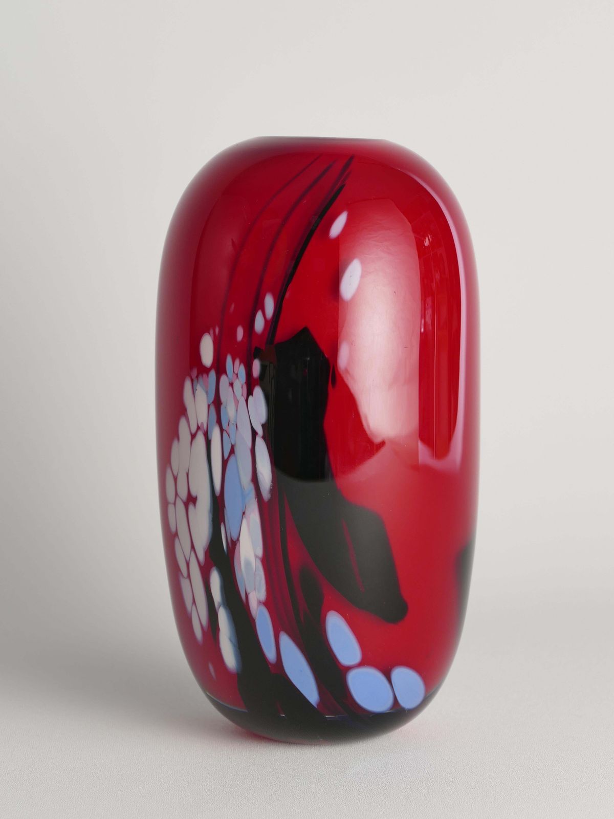 288.0 Unique Cherry Red Art Glass Vase By Mikael Axenbrant, Sweden 1990 photo
