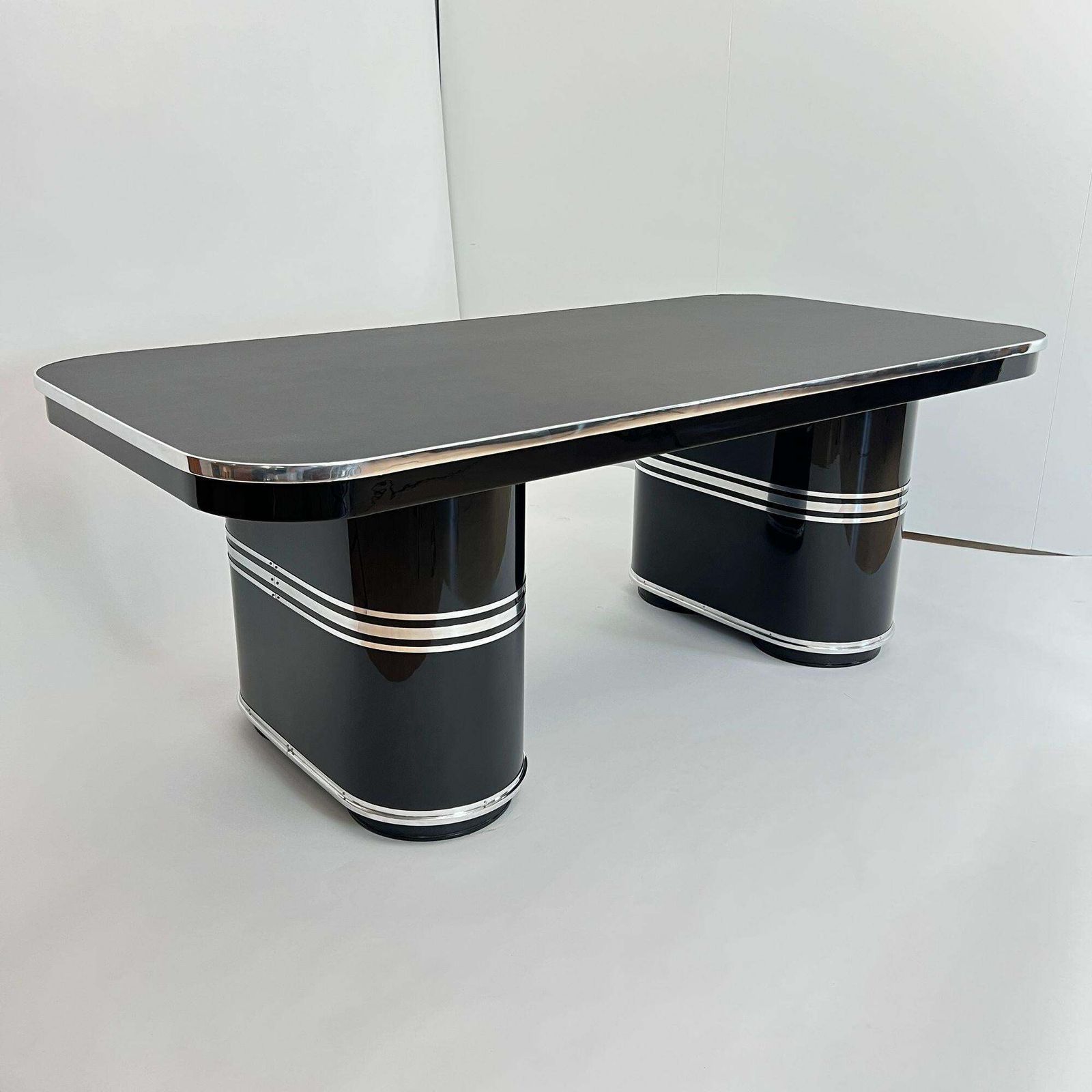 Mauser Desk ‚New York‘, Black Lacquer, Metal, Linoleum, Germany Circa 1950 photo vintage