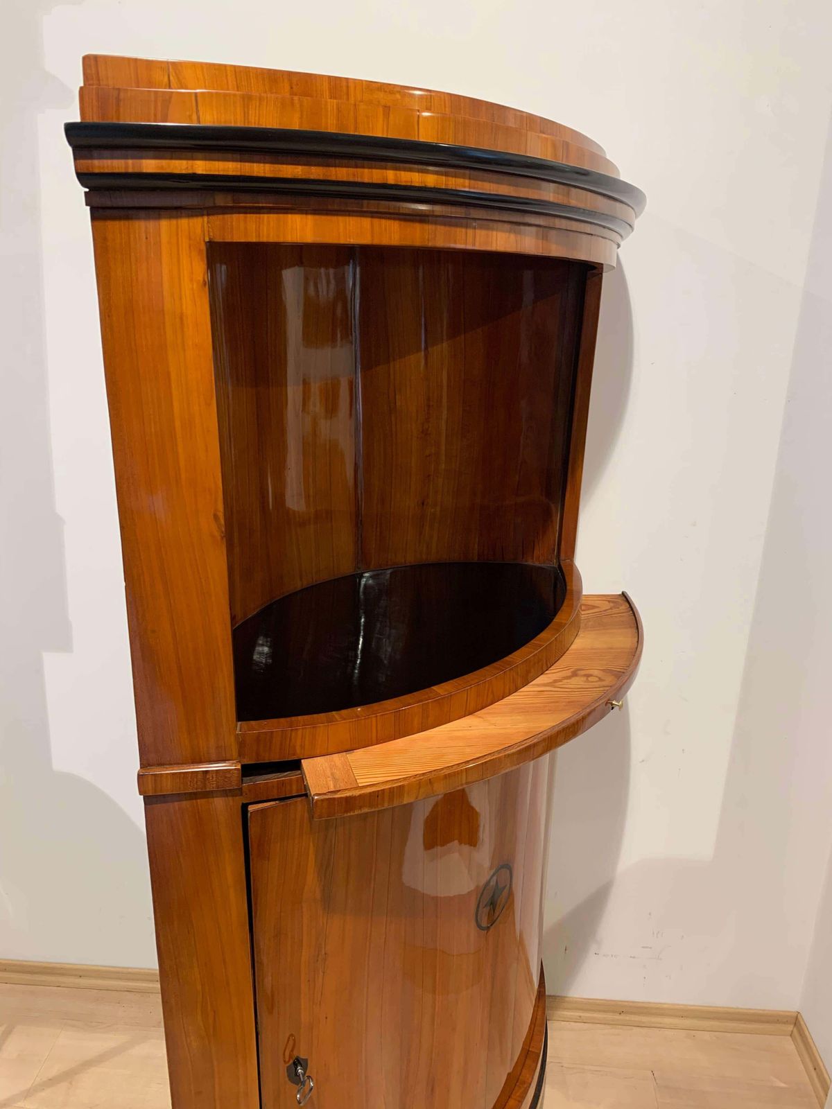 Biedermeier Corner Cabinet, Cherry Veneer, Ebony, South Germany Circa 1820 photo vinterior