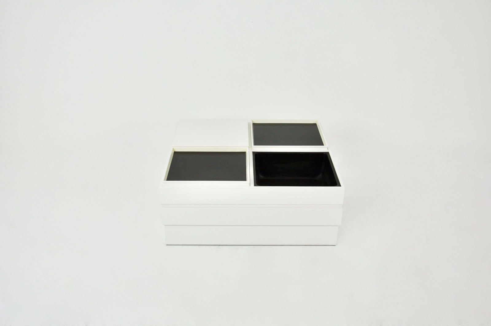 Coffee Table By Carlo Hauner For Forma, 1960s photo Furniture