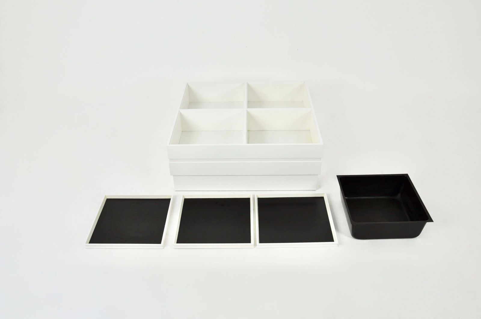 Coffee Table By Carlo Hauner For Forma, 1960s photo vintage