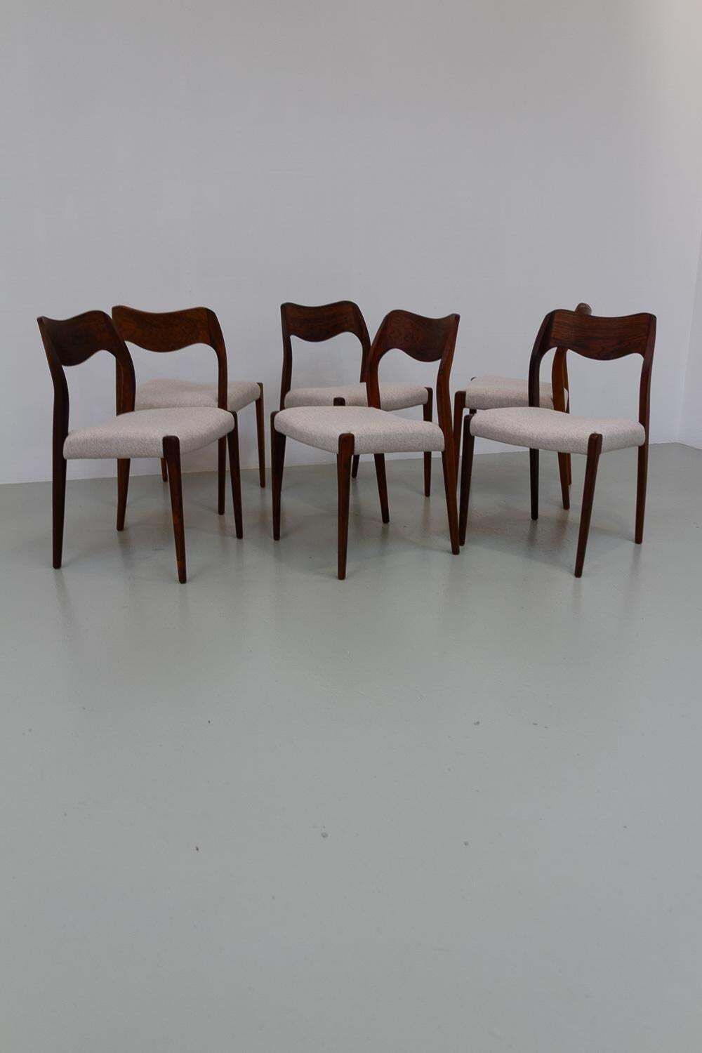 photo vinterior Danish Rosewood Chairs Model 71 By Niels O. Møller, 1970s. Set Of 6.