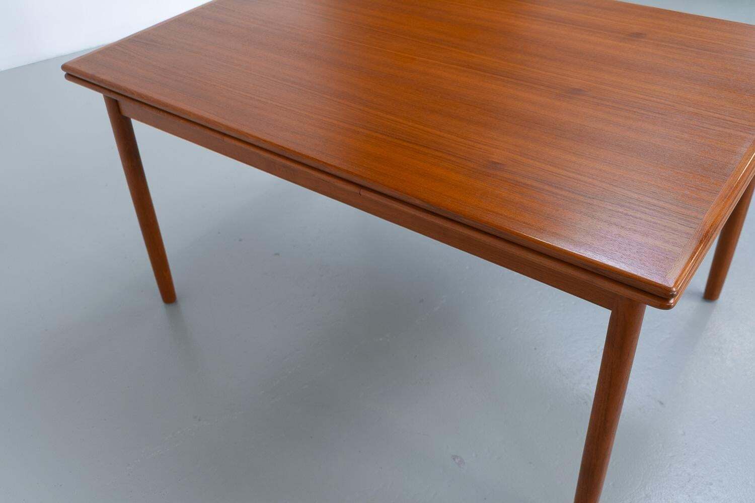 Danish Mid Century Extendable Teak Dining Table, 1960s. photo 815.0