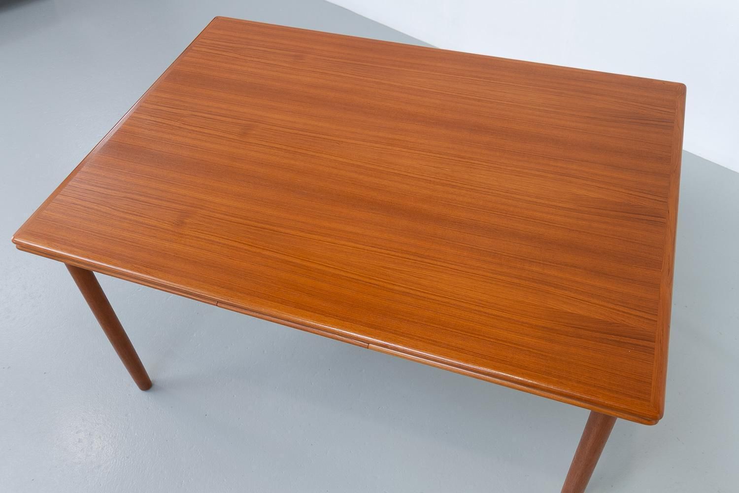 Danish Mid Century Extendable Teak Dining Table, 1960s. photo vinterior