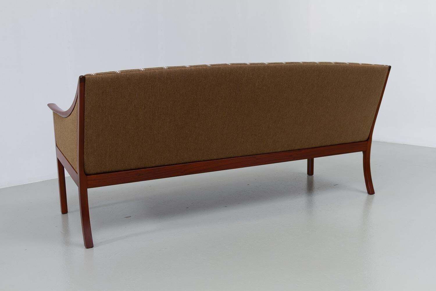 photo furniture Danish Lounge Chair And 3 Seater Sofa By Ole Wanscher For Pj Møbler, 1960s.