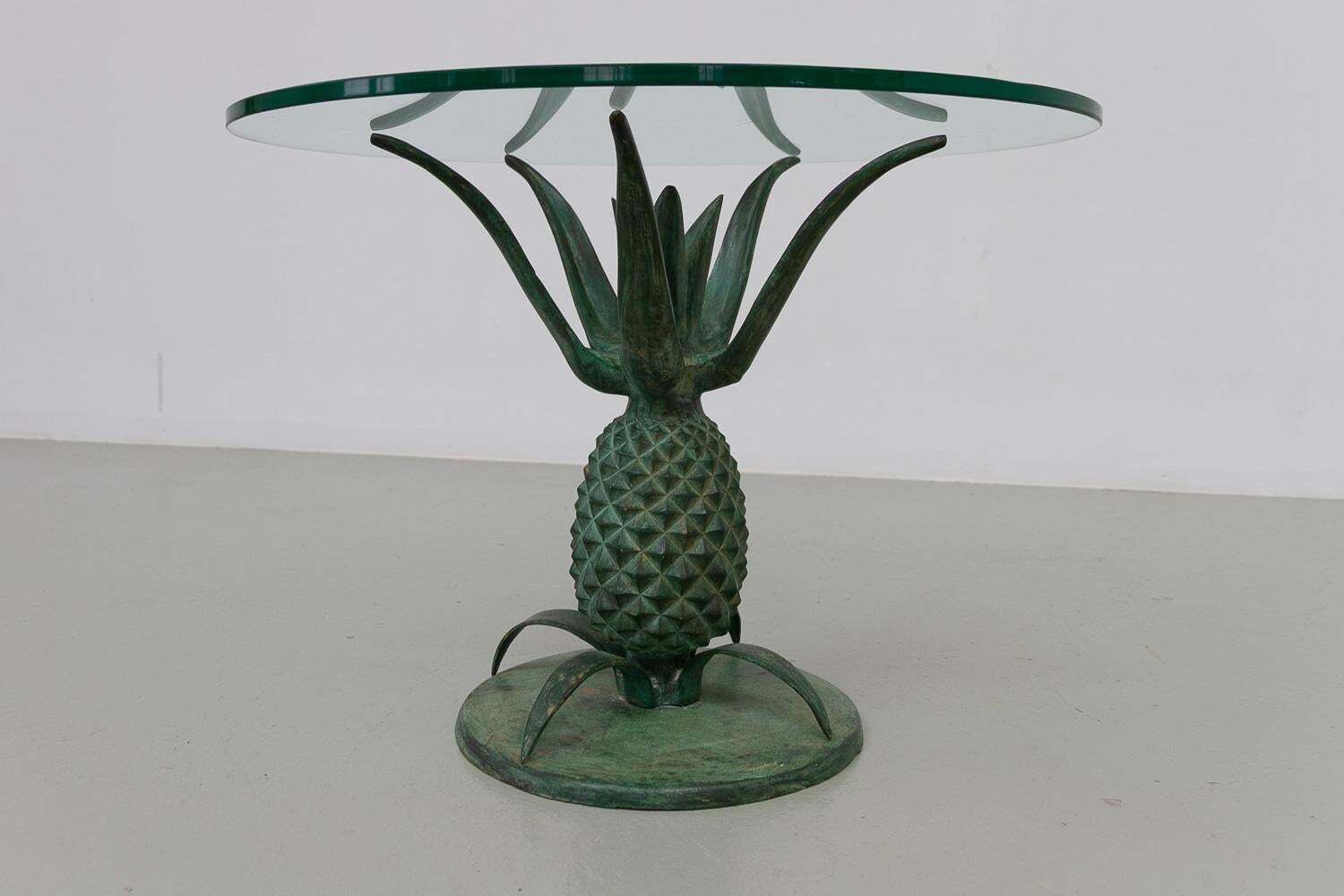 French Hollywood Regency Pineapple Side Table In Brass And Glass. 1970s. photo Furniture