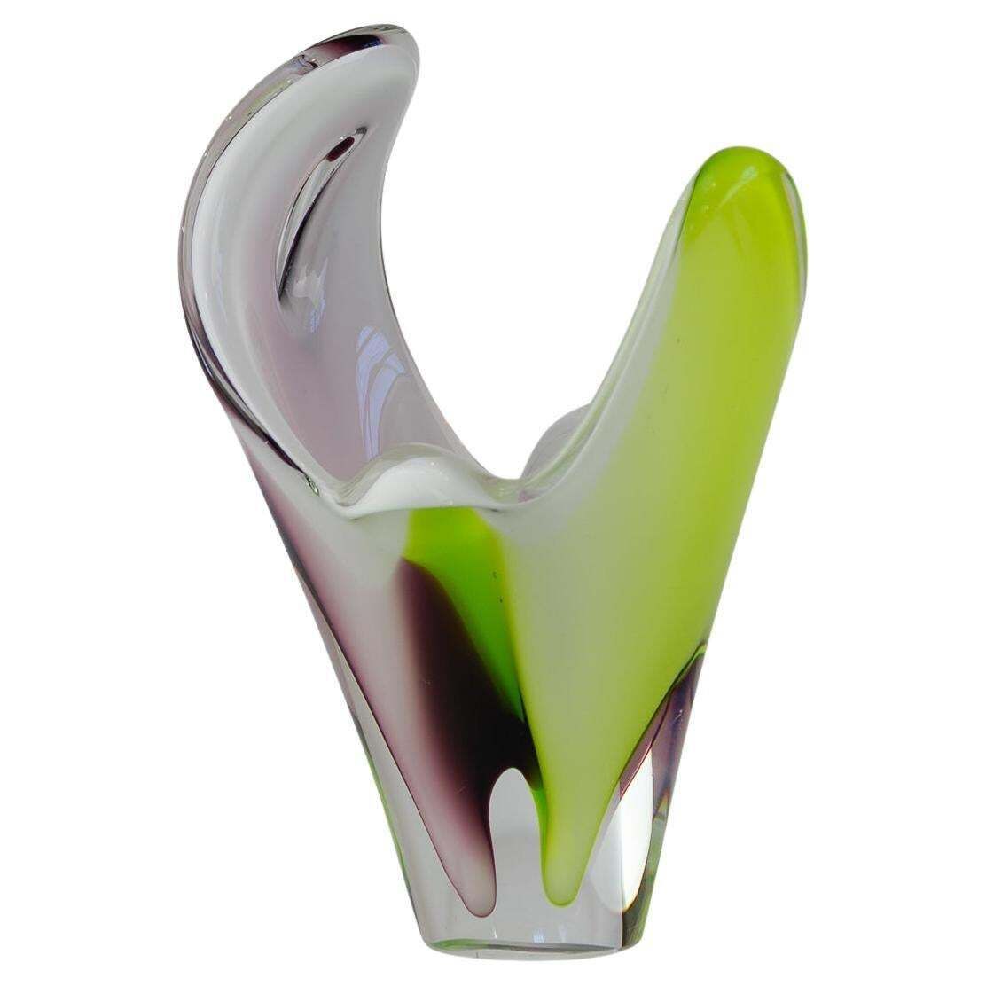 Mid Century Coquille Glass Vase By Paul Kedelv For Flygsfors Sweden, 1950s.