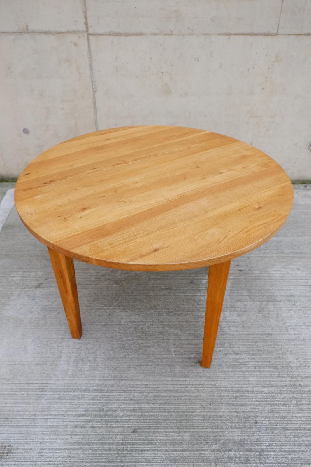 Mid Century Solid Pine Round Breakfast Dining Table With Removable Legs photo 200.0