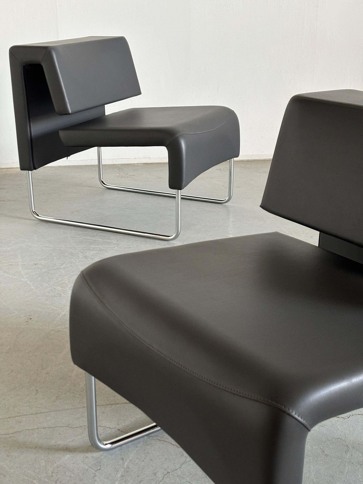 Pair Of Modernist ‘Path’ Cantilever Lounge Chairs By Fiorenzo Dorigo For Sitland photo vintage